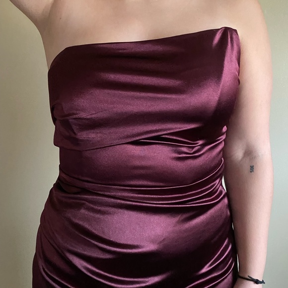 Strapless Maroon Red Windsor Gown NWT - Picture 7 of 8